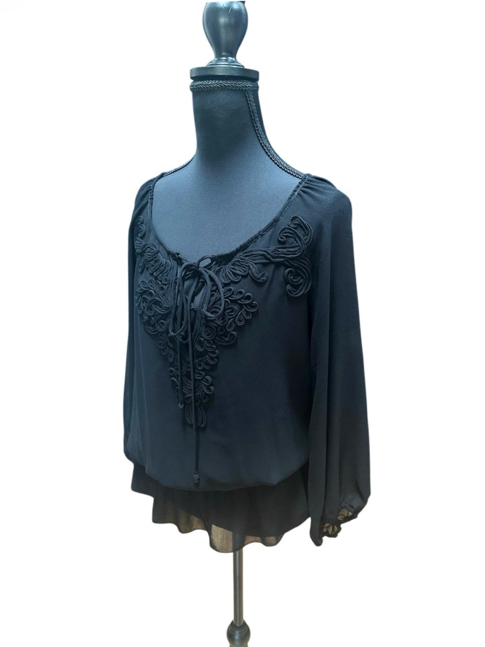 Sophie Max Black Brocade Front Blouse, Top, Tie at Neck Lined Size L
